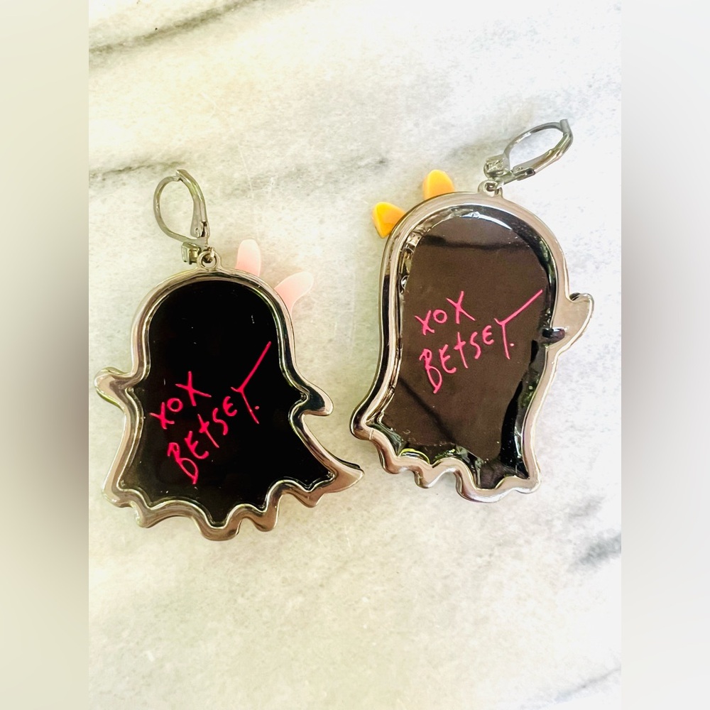👻 Rich Witch Ghost (or Ms. PAC-man!) Earrings by Betsy Johnson, Pierced, NWT 👻 - Picture 2 of 3